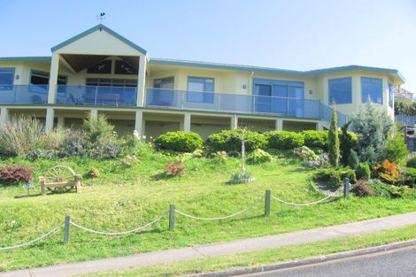 Photo of property in 145 Centennial Drive, Whitianga, 3510