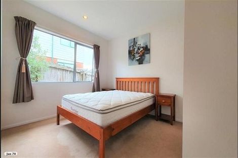 Photo of property in 29a Raleigh Road, Northcote, Auckland, 0627