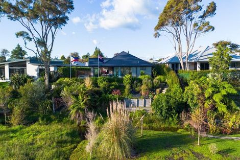 Photo of property in 17 Riverside Place, Katikati, 3129