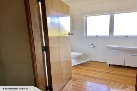 Photo of property in 72 Kent Street, Carterton, 5713