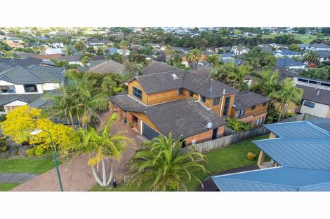 Photo of property in 16 San Lorenzo Rise, Henderson, Auckland, 0612