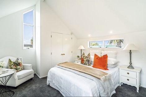 Photo of property in 1/1 Valley Road, Northcote, Auckland, 0626