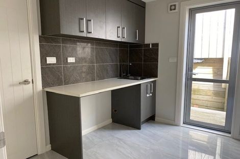 Photo of property in 6a Te Akau Crescent, Bucklands Beach, Auckland, 2012