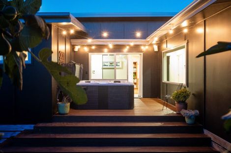 Photo of property in 9 Pedersen Road, Haumoana, 4102