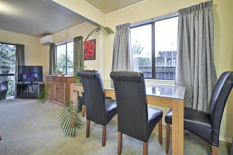 Photo of property in 14 Martin Dale, Raureka, Hastings, 4120