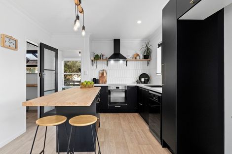 Photo of property in 369 Otumoetai Road, Otumoetai, Tauranga, 3110