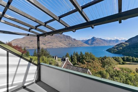 Photo of property in 24b Mckerrow Place, Sunshine Bay, Queenstown, 9300