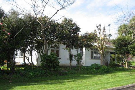 Photo of property in 52 Ngakoti Street, Urenui, 4375