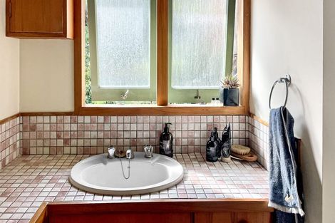 Photo of property in 15 Domain Crescent, Muriwai, Waimauku, 0881