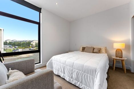 Photo of property in 206 Hobsonville Point Road, Hobsonville, Auckland, 0616