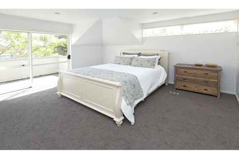 Photo of property in 3/39 Wade River Road, Stanmore Bay, Whangaparaoa, 0932