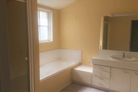 Photo of property in 2 Ashfield Place, Ilam, Christchurch, 8041