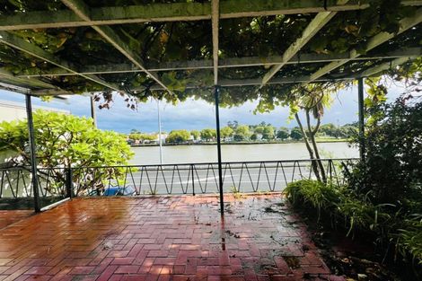 Photo of property in 51 Anzac Parade, Durie Hill, Whanganui, 4500