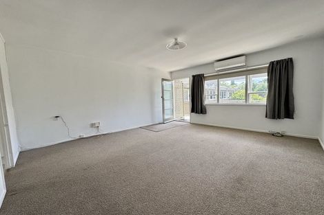 Photo of property in 170c Queen Street, Northcote Point, Auckland, 0627