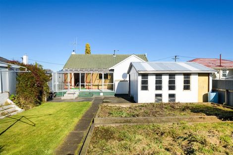 Photo of property in 27 Lower High Street, Marton, 4710