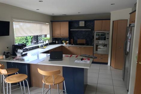 Photo of property in 2/2 Dallinghoe Crescent, Milford, Auckland, 0620