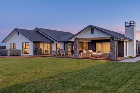 Photo of property in 8 Southdown Place, Kirwee, 7571