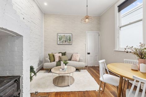 Photo of property in 26 Edinburgh Terrace, Berhampore, Wellington, 6023