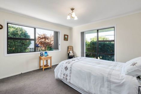 Photo of property in 25 Boundary Road, Waipahihi, Taupo, 3330