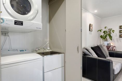 Photo of property in Beachpoint Apartments, 2/5 West End Road, Ohope, 3121