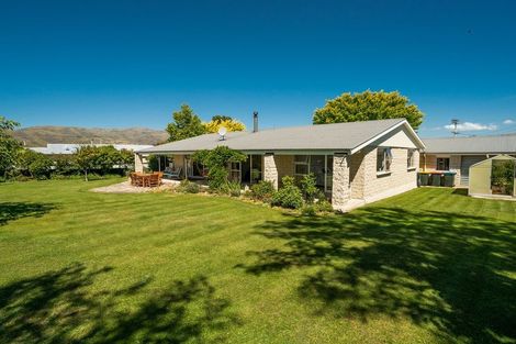 Photo of property in 6 Hall Road, Bannockburn, Cromwell, 9384