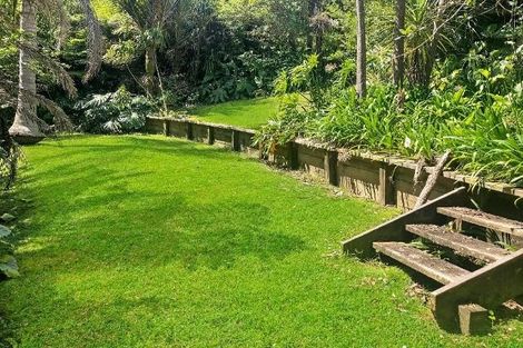 Photo of property in 4 Peter Terrace, Castor Bay, Auckland, 0620