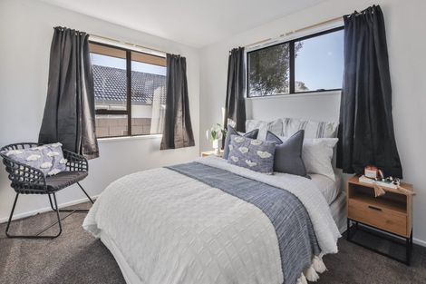 Photo of property in 16 Dunbarton Street, Redwood, Christchurch, 8051