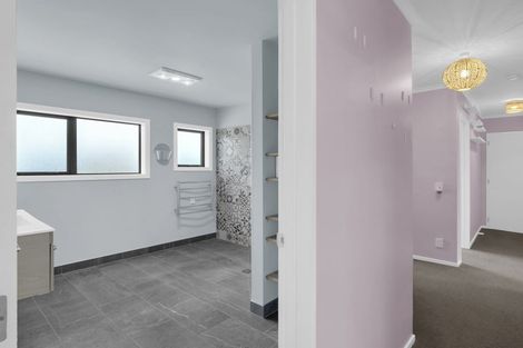 Photo of property in 11 Poutama Place, Tawhero, Whanganui, 4501