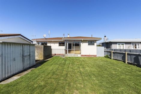 Photo of property in 1 Nairn Crescent, Awapuni, Palmerston North, 4412