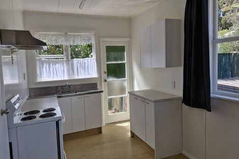 Photo of property in 40 Parenga Street, Wainuiomata, Lower Hutt, 5014