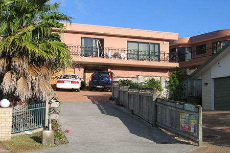 Photo of property in 1/27 Tumbridge Place, Somerville, Auckland, 2014