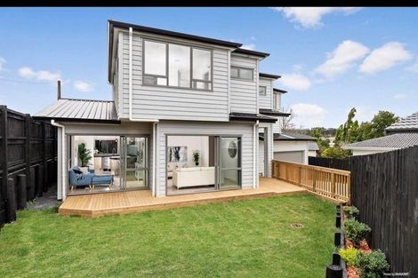Photo of property in 24a Styca Place, Sunnyvale, Auckland, 0612