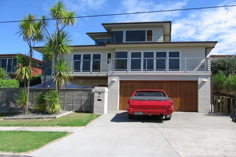 Photo of property in 8a Tipau Street, Torbay, Auckland, 0630