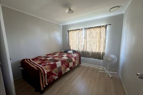 Photo of property in 2/7 Constance Place, Clover Park, Auckland, 2019