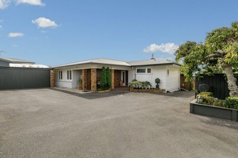 Photo of property in 440 Otumoetai Road, Otumoetai, Tauranga, 3110