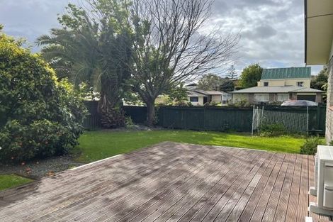 Photo of property in 311 Avonhead Road, Avonhead, Christchurch, 8042