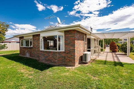 Photo of property in 15 Wishart Crescent, Cromwell, 9310