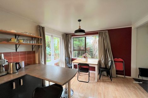 Photo of property in 16 Panzic Place, Glen Eden, Auckland, 0602