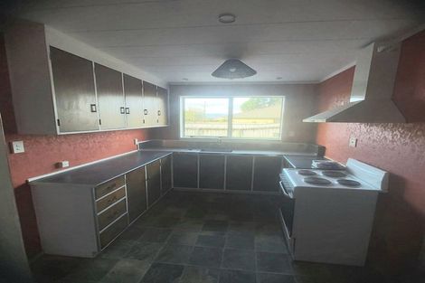 Photo of property in 96a Waiwhetu Road, Waterloo, Lower Hutt, 5011