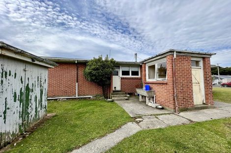 Photo of property in 65 Orawia Road, Tuatapere, 9620