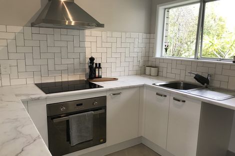 Photo of property in 3/200 Te Atatu Road, Te Atatu South, Auckland, 0610