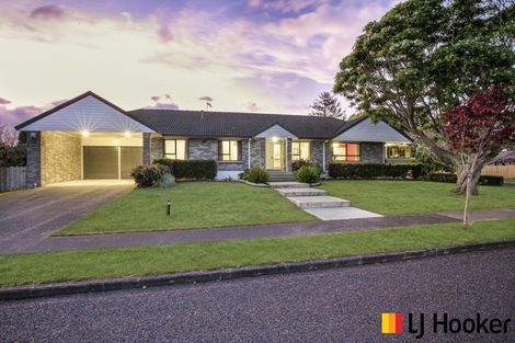 Photo of property in 168 Walter Strevens Drive, Conifer Grove, Takanini, 2112