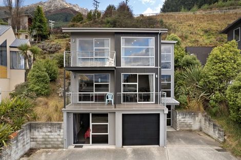 Photo of property in 18b Sainsbury Road, Fernhill, Queenstown, 9300