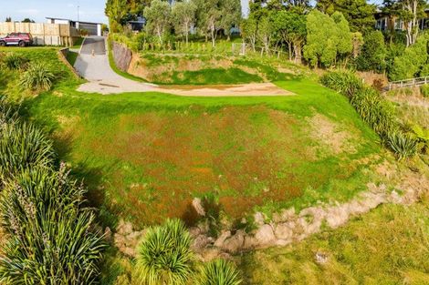 Photo of property in 10 Aderman Place, Hurworth, New Plymouth, 4310