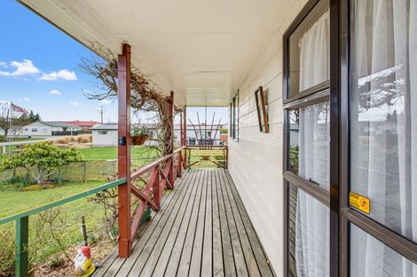 Photo of property in 18 Blaydon Street, Waikaia, 9778