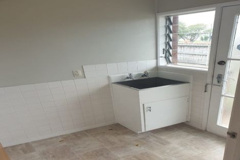 Photo of property in 3/62 Moana Avenue, One Tree Hill, Auckland, 1061