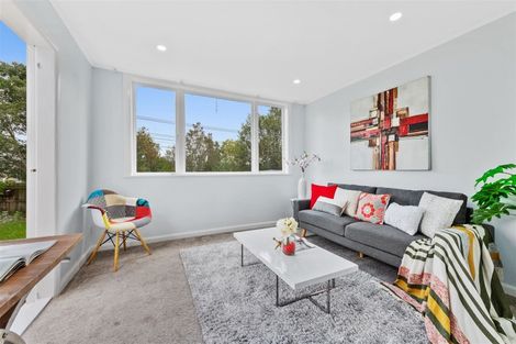 Photo of property in 70 Forest Hill Road, Henderson, Auckland, 0612