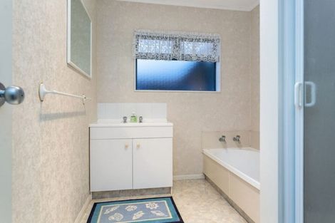 Photo of property in 230 Chatsfield Drive, Te Awamutu, 3800