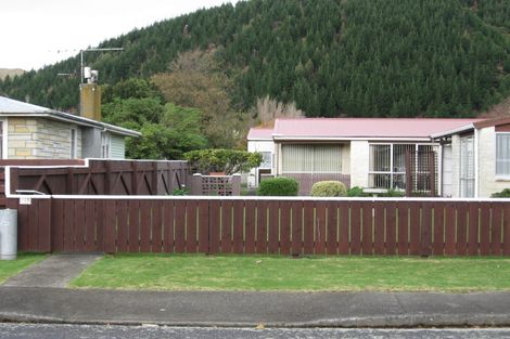 Photo of property in 12b Buckley Grove, Paraparaumu, 5032