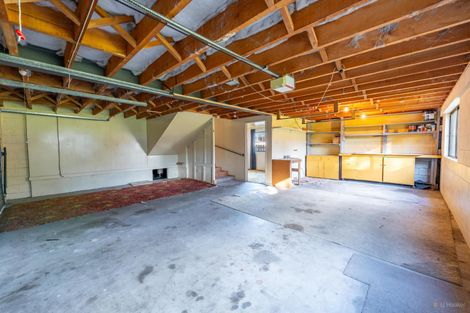 Photo of property in 12 Timaru Road, Waimate, 7924